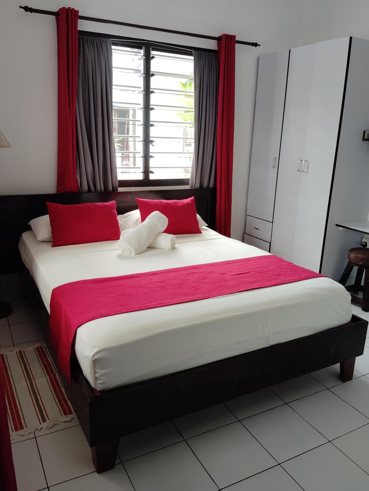 Roche Kerlan Apartments Grand Anse  Dış mekan fotoğraf