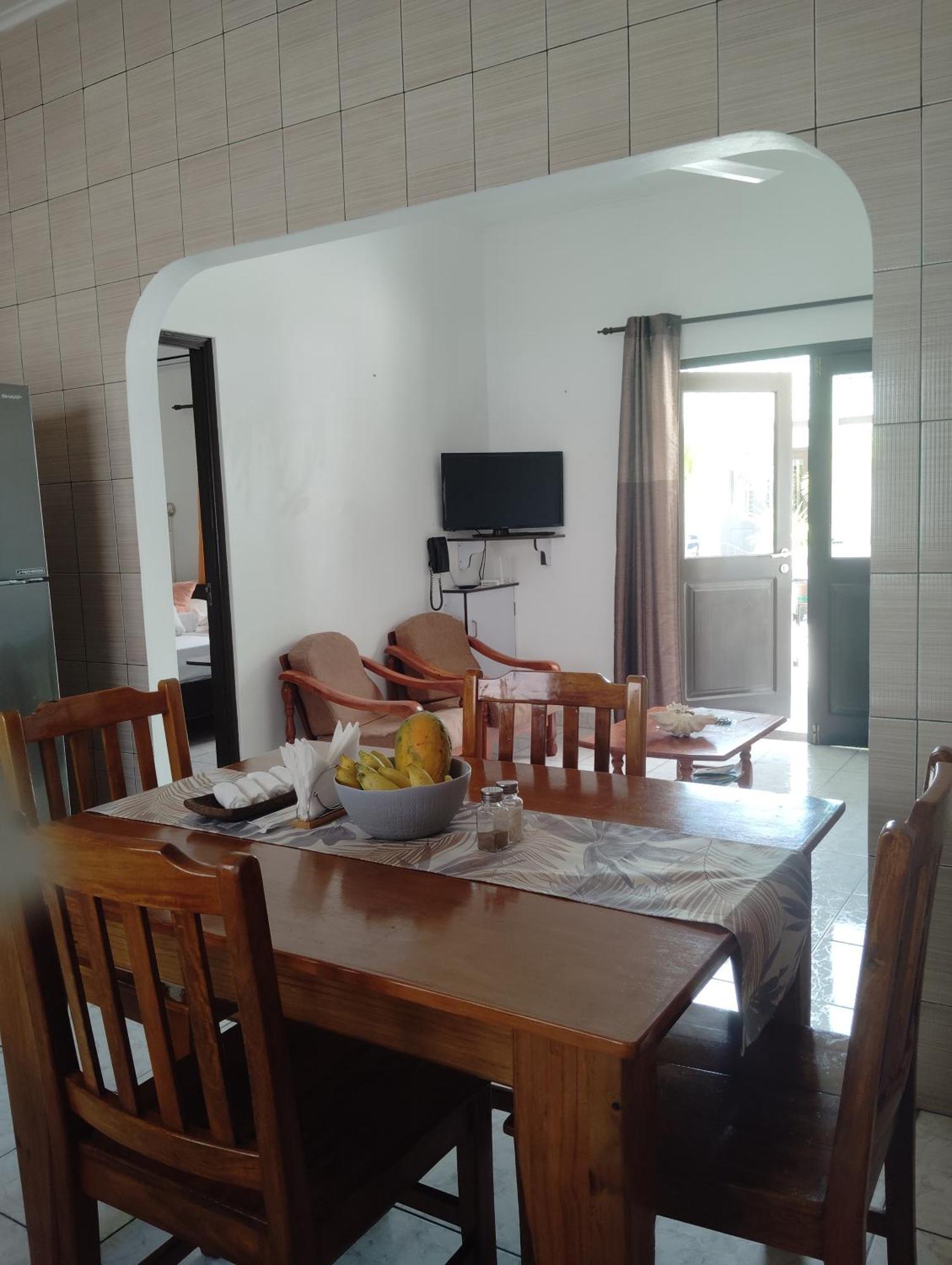 Roche Kerlan Apartments Grand Anse  Dış mekan fotoğraf