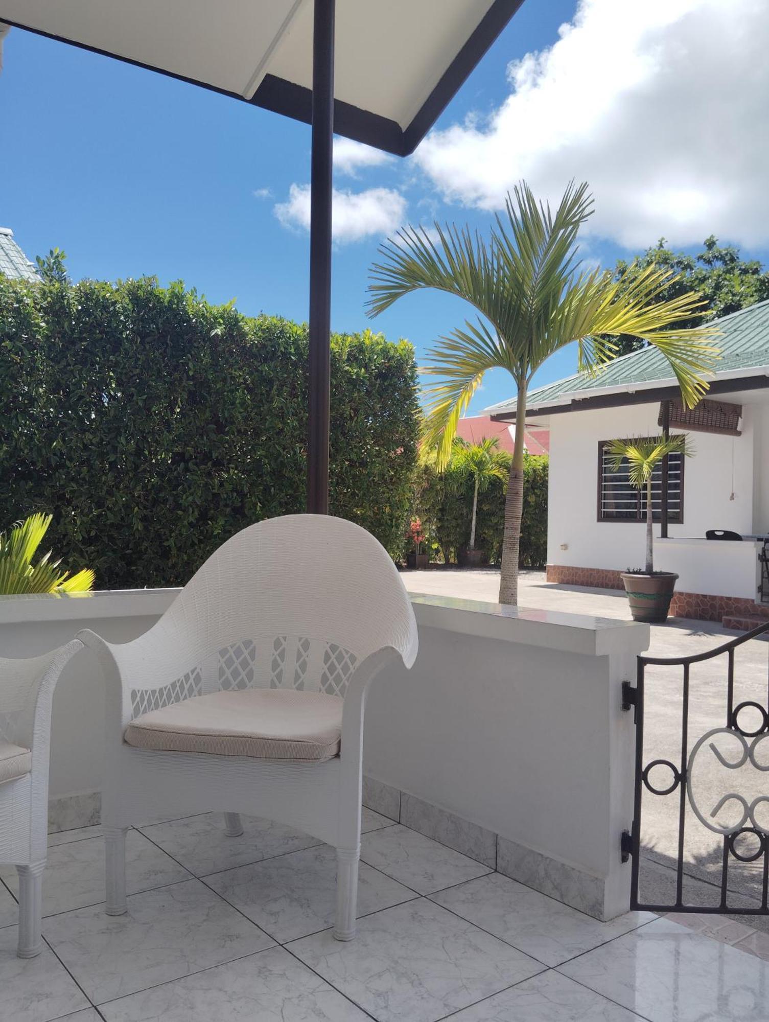 Roche Kerlan Apartments Grand Anse  Dış mekan fotoğraf